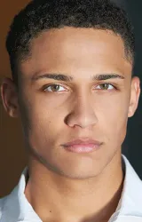 Кортеон Мур